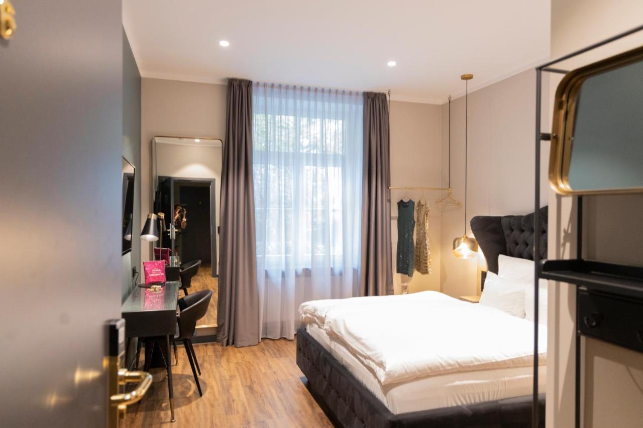 Munich Rooms Hotel Exterior foto